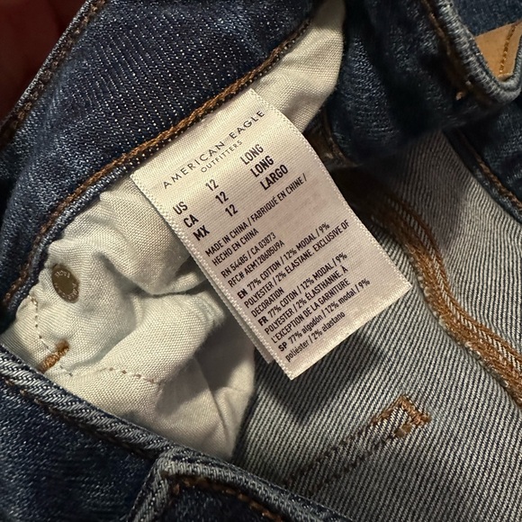 American Eagle Mom Jeans - Picture 3 of 3